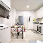 Residenza Via Carloni 18 شقة *