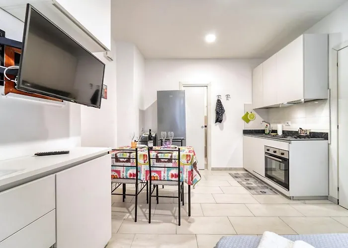 Residenza Via Carloni 18 Apartamento *