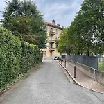 아파트 Residenza Via Carloni 18