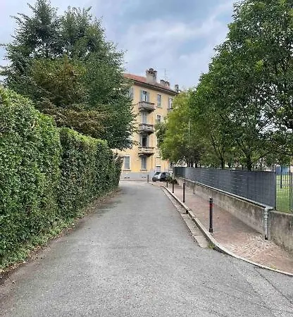 Apartman Residenza Via Carloni 18